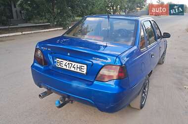 Седан Daewoo Nexia 2011 в 