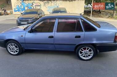 Седан Daewoo Nexia 2008 в 