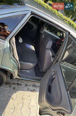 Седан Daewoo Nexia 1997 в 