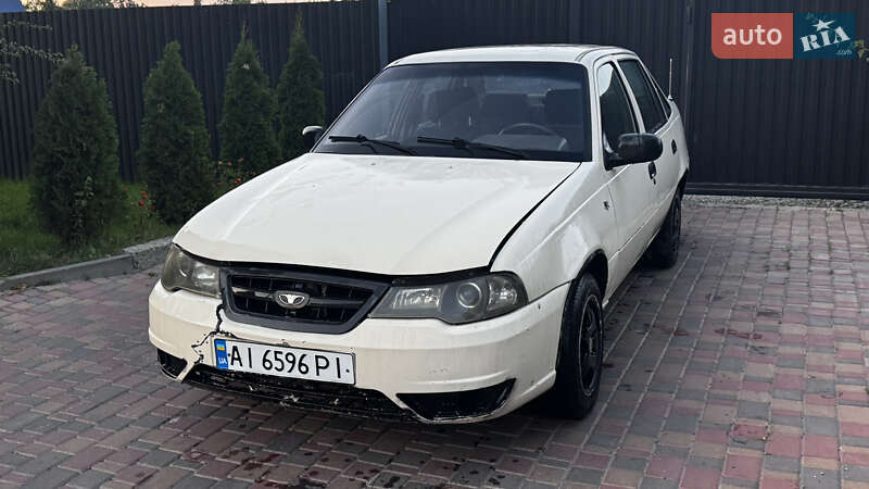 Седан Daewoo Nexia 1995 в Киеве