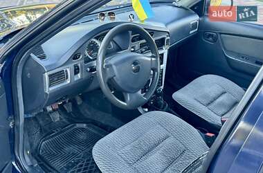 Седан Daewoo Nexia 2008 в 
