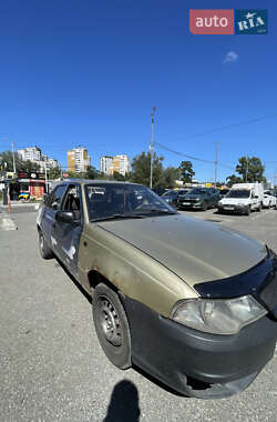 Седан Daewoo Nexia 2010 в 