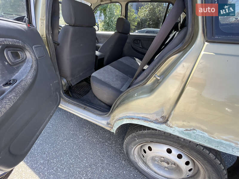 Седан Daewoo Nexia 2010 в Киеве фото 10 Седан Daewoo Nexia 2010 в Киеве