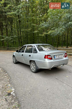 Седан Daewoo Nexia 2011 в Ильинцах