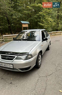 Седан Daewoo Nexia 2011 в 