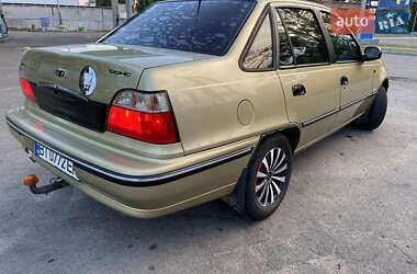 Седан Daewoo Nexia 2008 в 