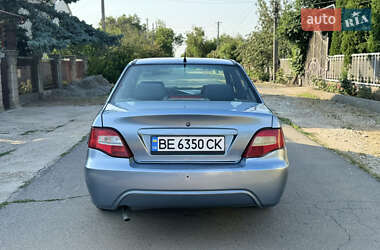 Седан Daewoo Nexia 2012 в 