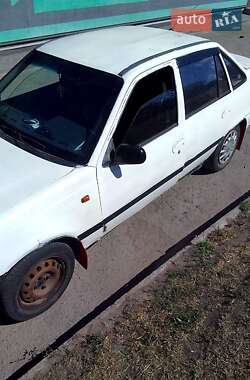 Седан Daewoo Nexia 2005 в 