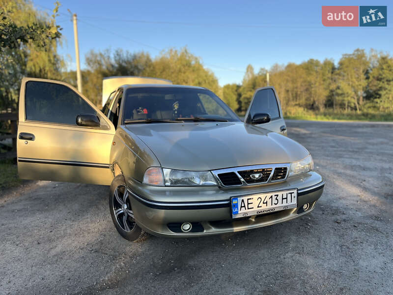 Седан Daewoo Nexia 2007 в Новояворівську