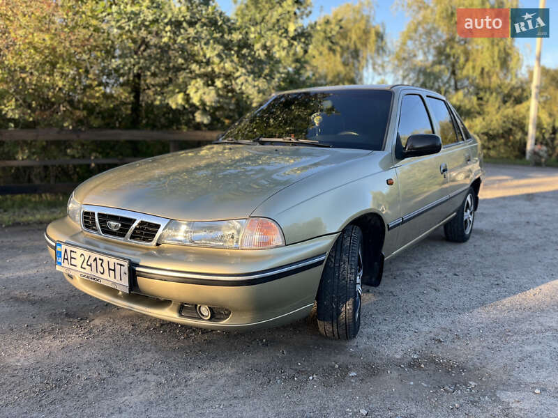 Седан Daewoo Nexia 2007 в Новояворівську
