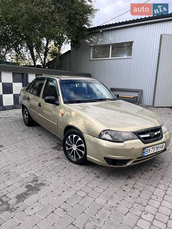 Седан Daewoo Nexia 2011 в Староконстантинове