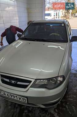 Седан Daewoo Nexia 2008 в 