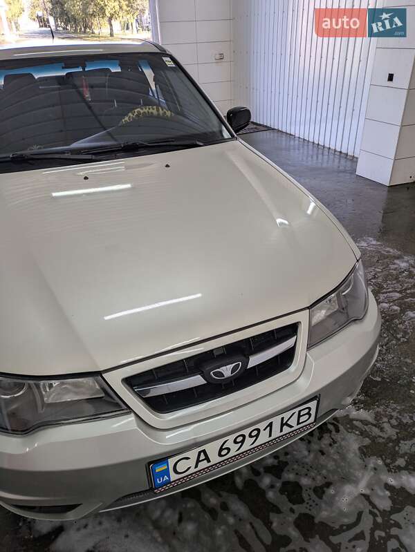 Седан Daewoo Nexia 2008 в Измаиле