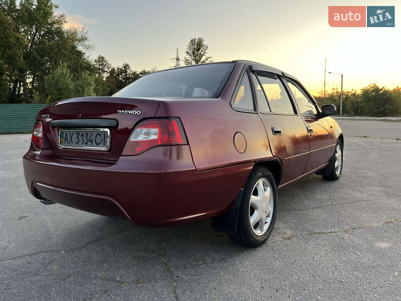 Седан Daewoo Nexia 2011 в Харкові