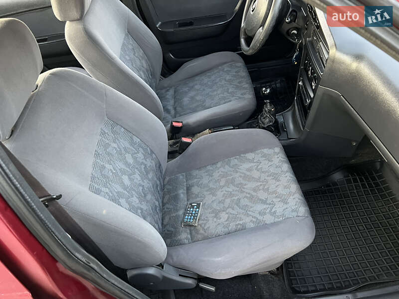 Седан Daewoo Nexia 2011 в Харкові