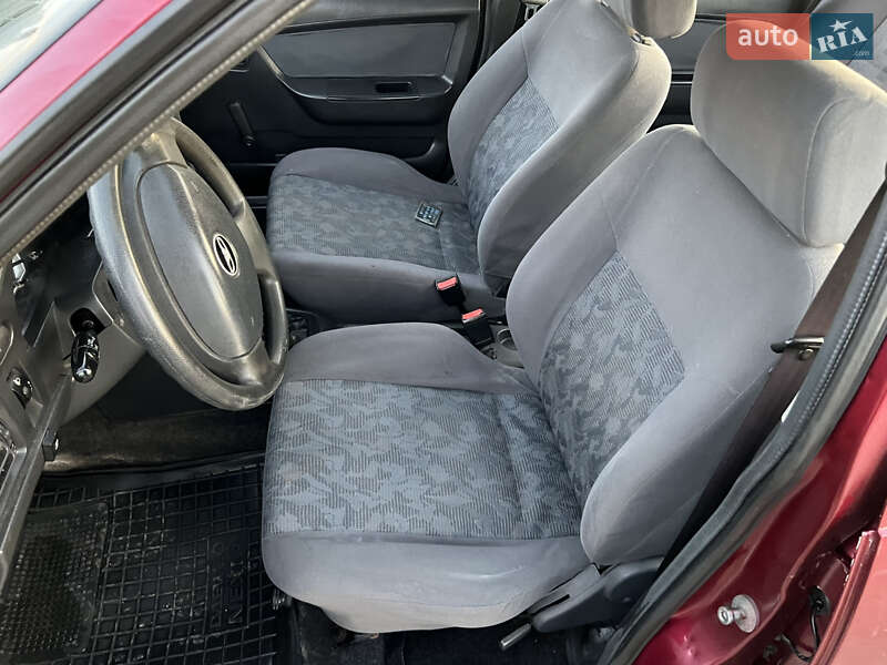 Седан Daewoo Nexia 2011 в Харкові
