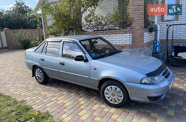 Седан Daewoo Nexia 2012 в 