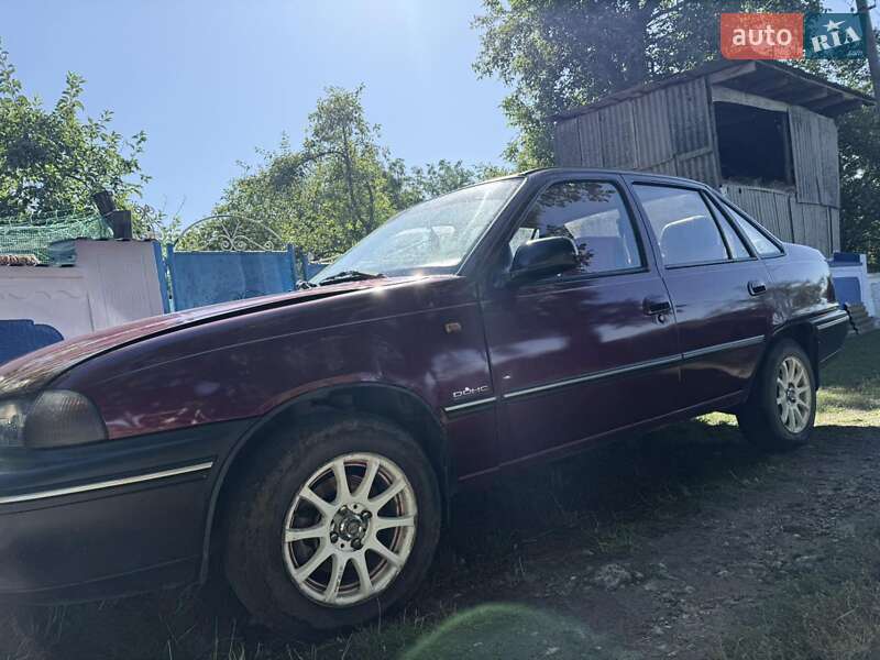 Седан Daewoo Nexia 2008 в Джурине