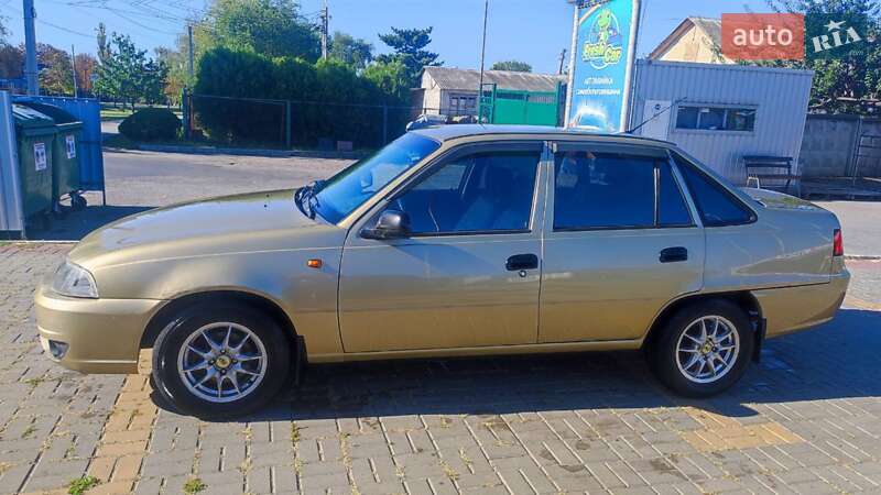 Седан Daewoo Nexia 2008 в Харькове