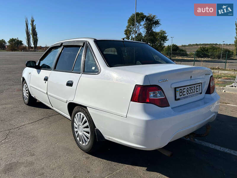 Седан Daewoo Nexia 2012 в Николаеве