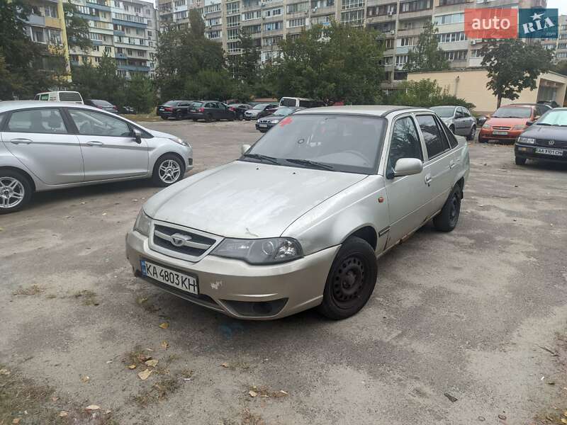 Седан Daewoo Nexia 2009 в Киеве