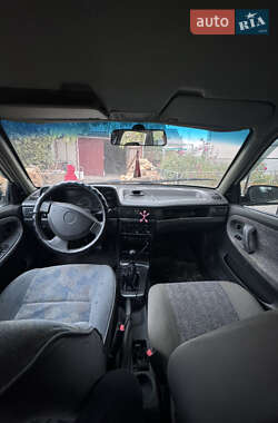 Седан Daewoo Nexia 2007 в 