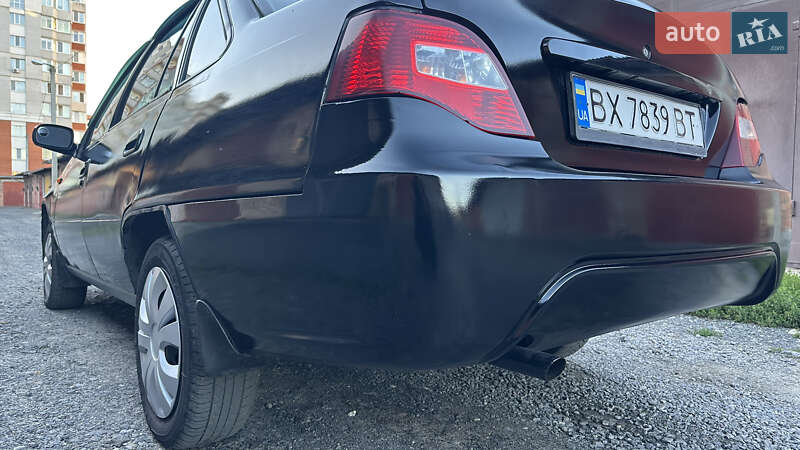 Седан Daewoo Nexia 2011 в Хмельницком