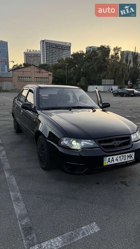 Седан Daewoo Nexia 2012 в Києві