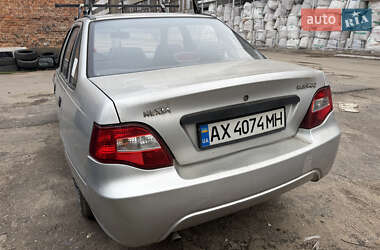 Седан Daewoo Nexia 2010 в 
