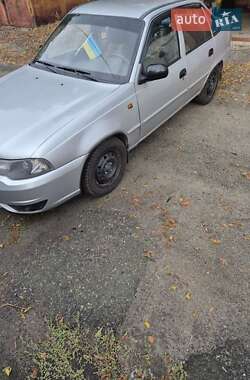 Седан Daewoo Nexia 2012 в 