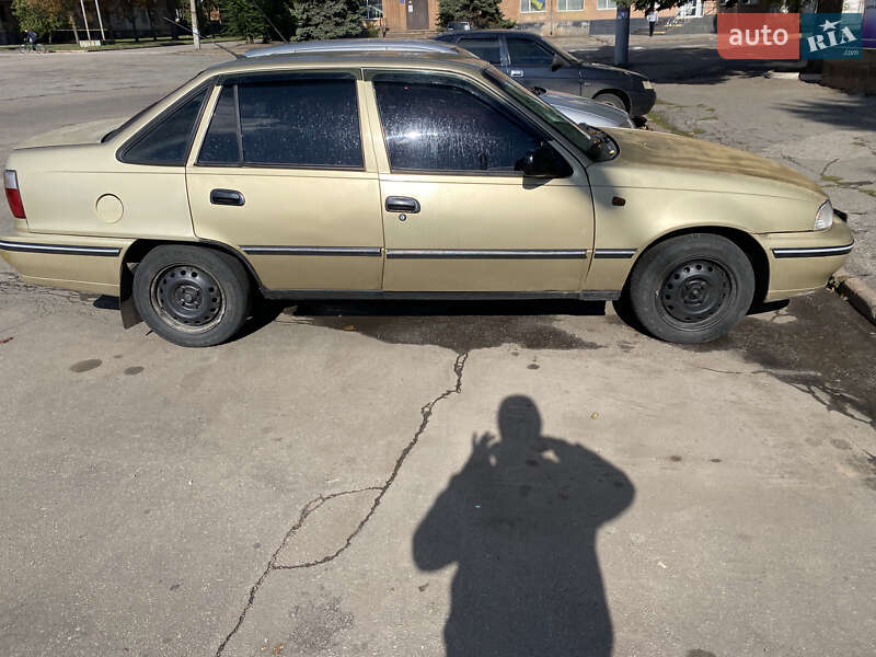 Седан Daewoo Nexia 2008 в Кривом Роге