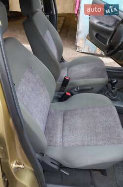 Седан Daewoo Nexia 2006 в 