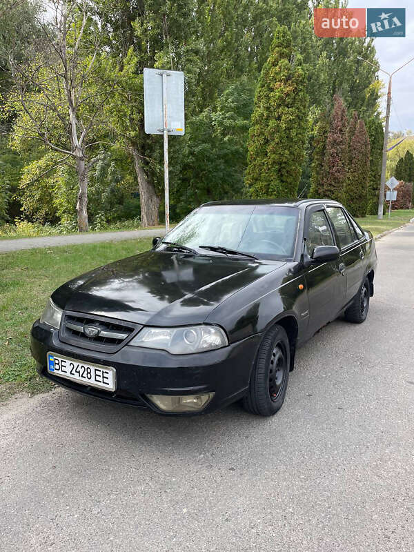 Седан Daewoo Nexia 2009 в Каневе