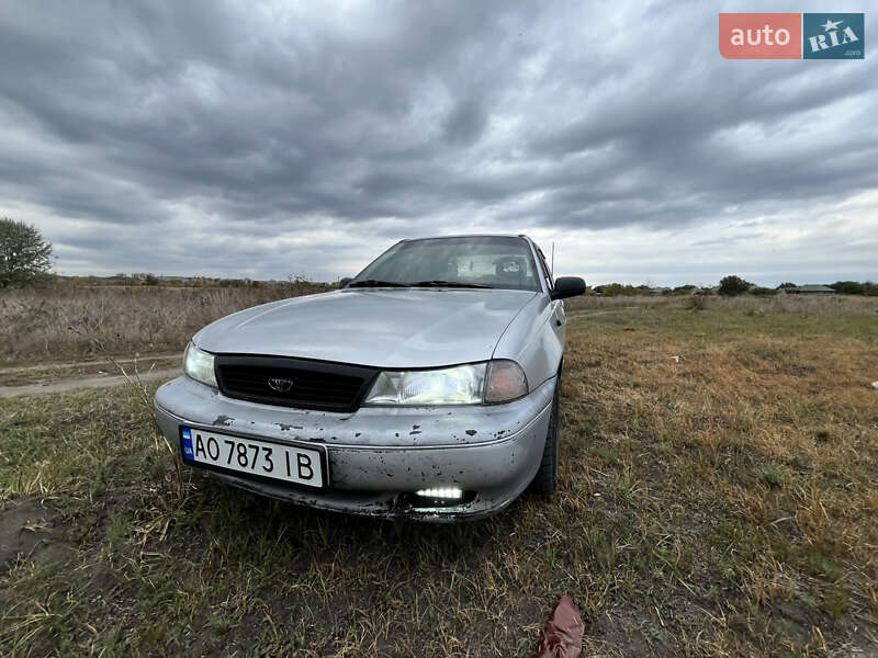 Седан Daewoo Nexia 1995 в Балаклії