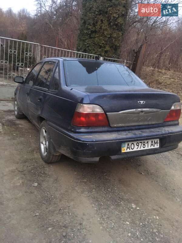 Седан Daewoo Nexia 2008 в Хусте
