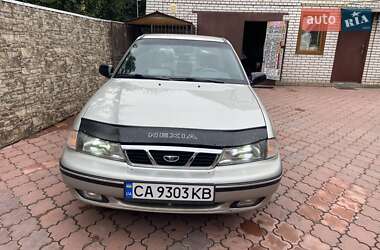 Седан Daewoo Nexia 2008 в 