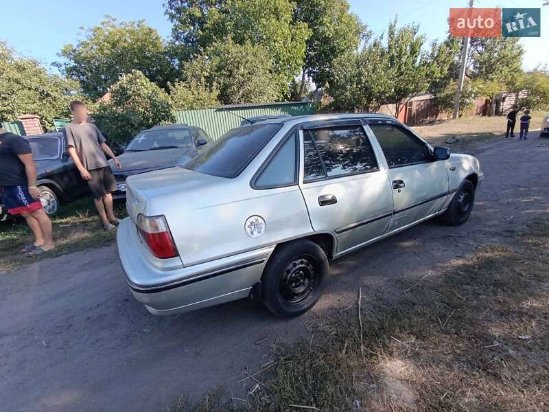 Седан Daewoo Nexia 2008 в Смеле