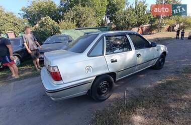 Седан Daewoo Nexia 2008 в 