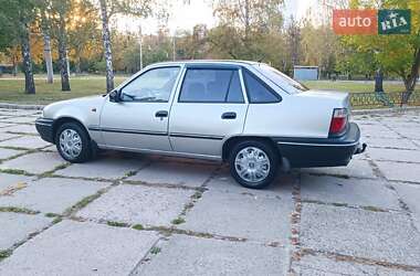 Седан Daewoo Nexia 2009 в 