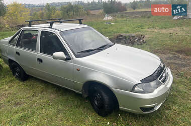 Седан Daewoo Nexia 2008 в 