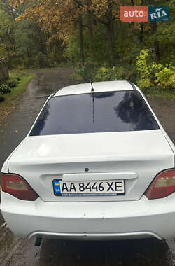 Седан Daewoo Nexia 2011 в 