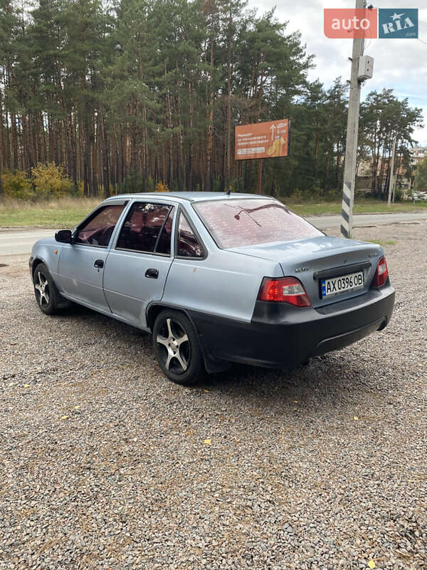 Седан Daewoo Nexia 2012 в Ирпене