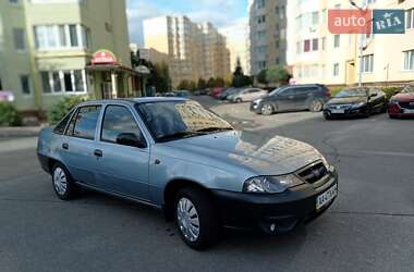 Седан Daewoo Nexia 2010 в 
