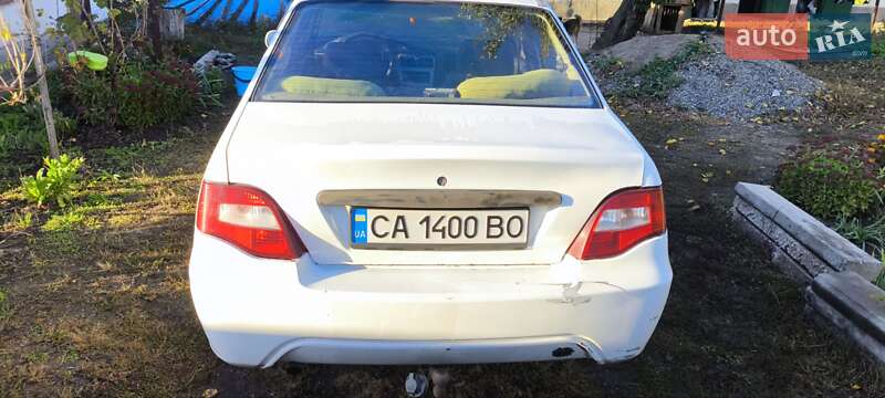 Седан Daewoo Nexia 2010 в Смілі