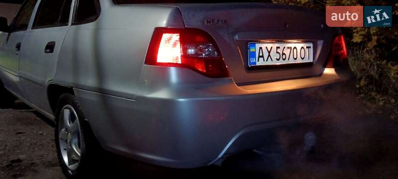 Седан Daewoo Nexia 2011 в Люботине