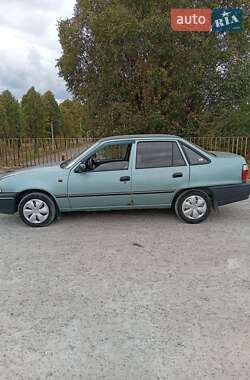 Седан Daewoo Nexia 2008 в 