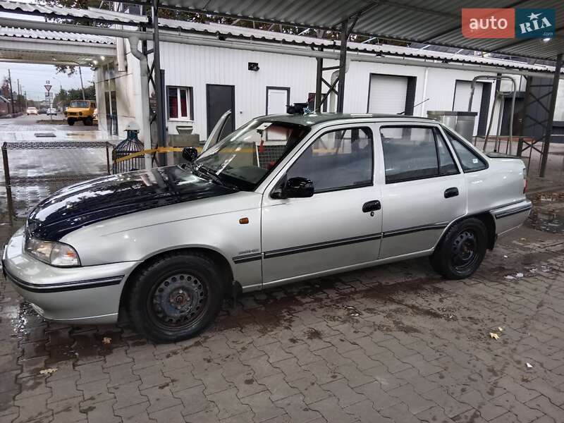 Седан Daewoo Nexia 2005 в Сумах