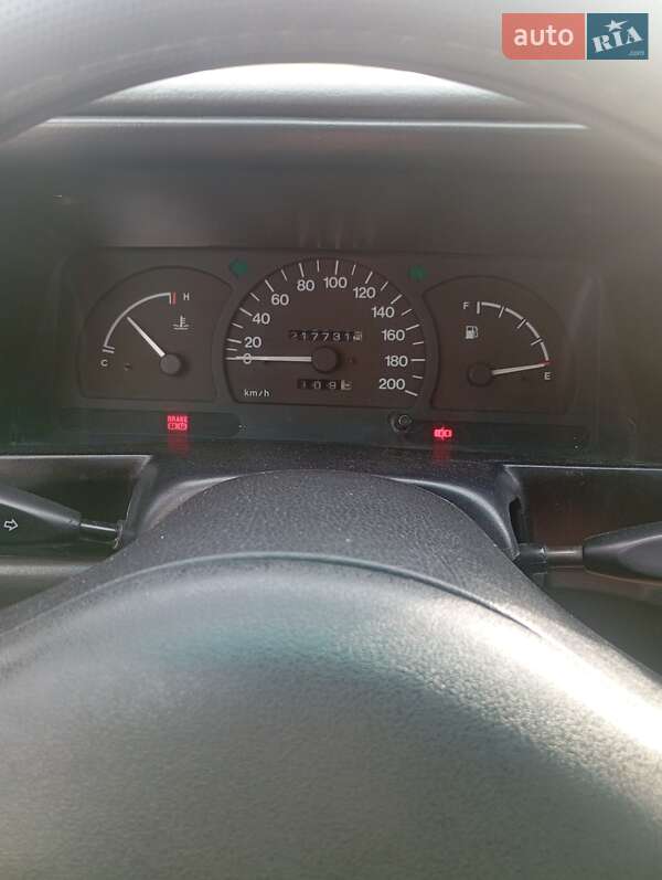 Седан Daewoo Nexia 2005 в Черкасах