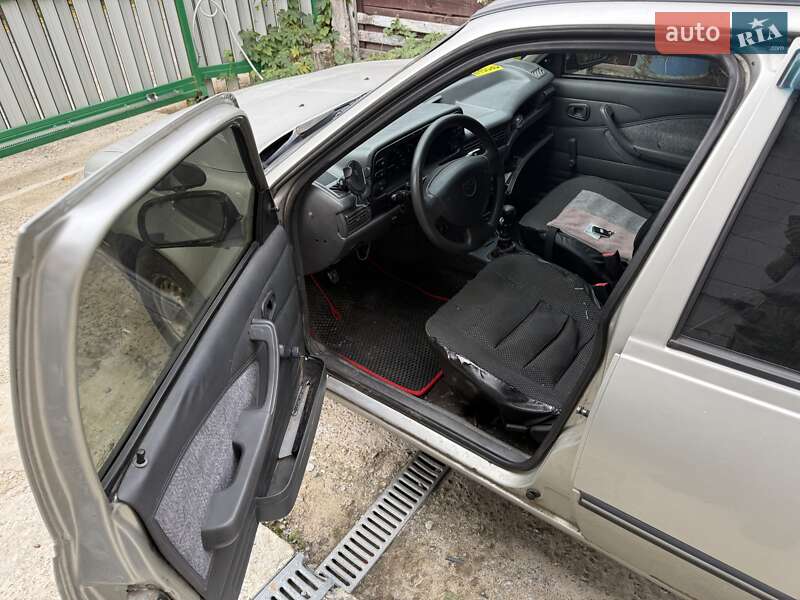 Седан Daewoo Nexia 2007 в Києві