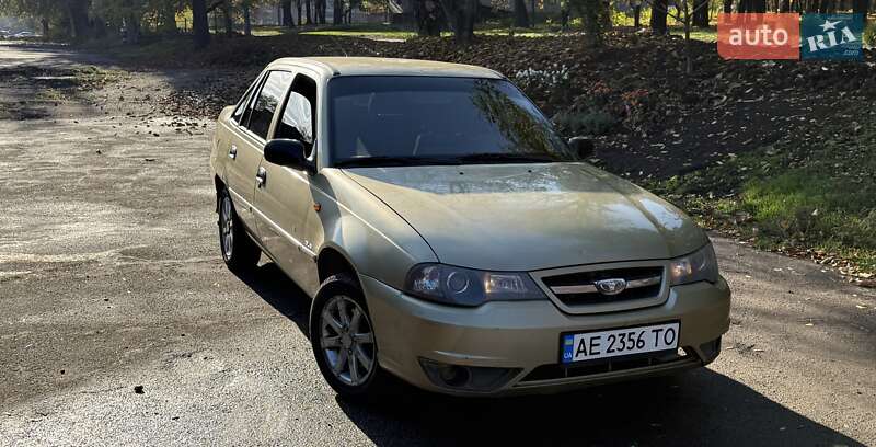 Седан Daewoo Nexia 2010 в Кривом Роге